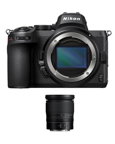 كاميرا نيكون Z5 بدون مرآة (VOA040AM) + عدسة 24-70  + بطاقة عضوية