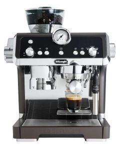 ديلونجي La Specialista EC9335.BK بـمضخة إسبرسو لتحضير القهوة الطازجة (DLEC9335.BK)